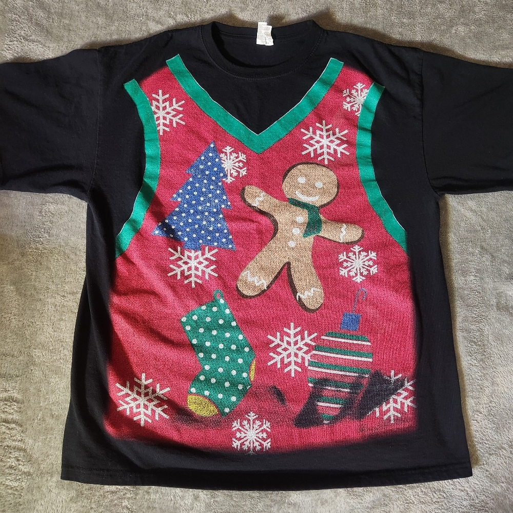 Mens XL Black Faux Ugly Christmas Sweater Vest Gingerbread Graphic T-Shirt - Picture 2 of 4